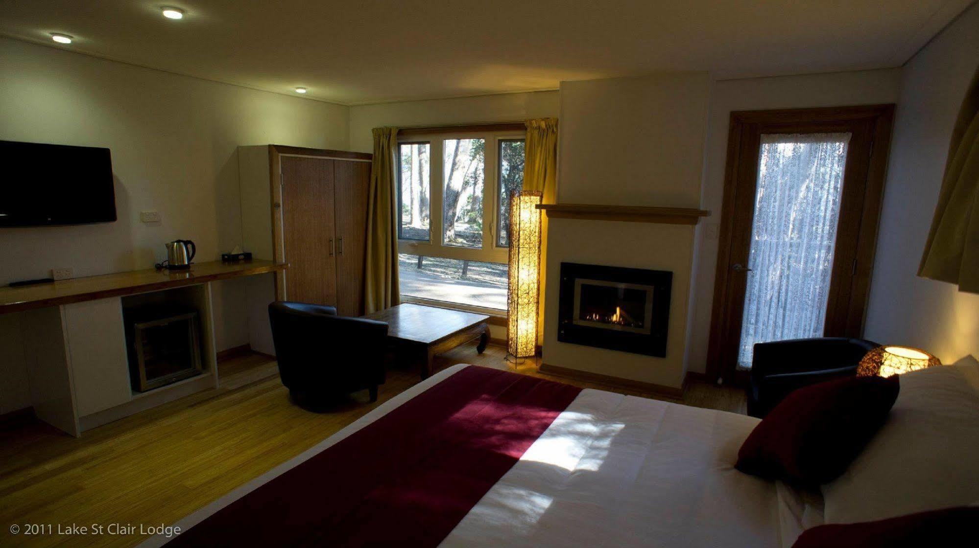 Lake St Clair Lodge Eksteriør billede