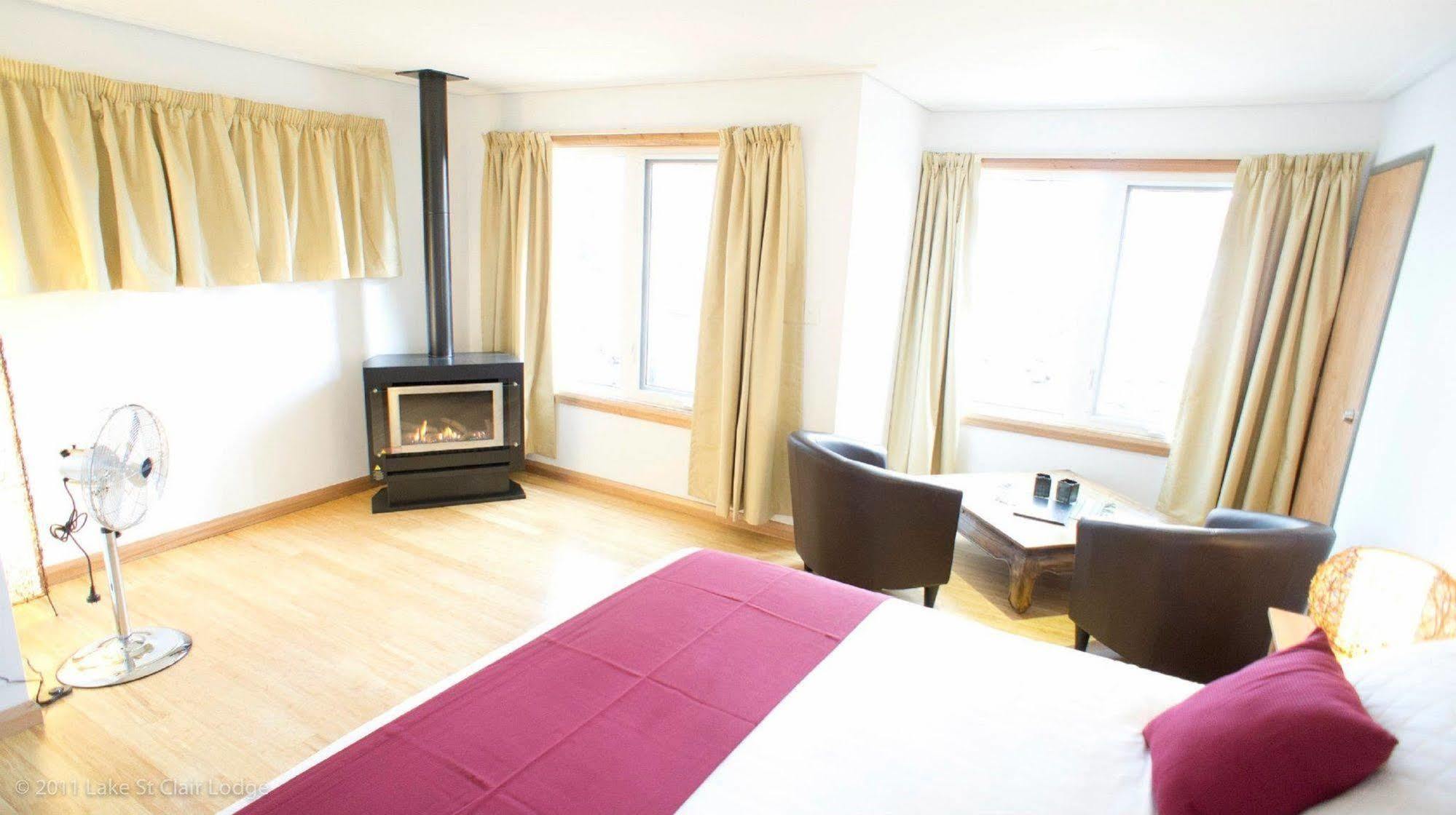 Lake St Clair Lodge Eksteriør billede